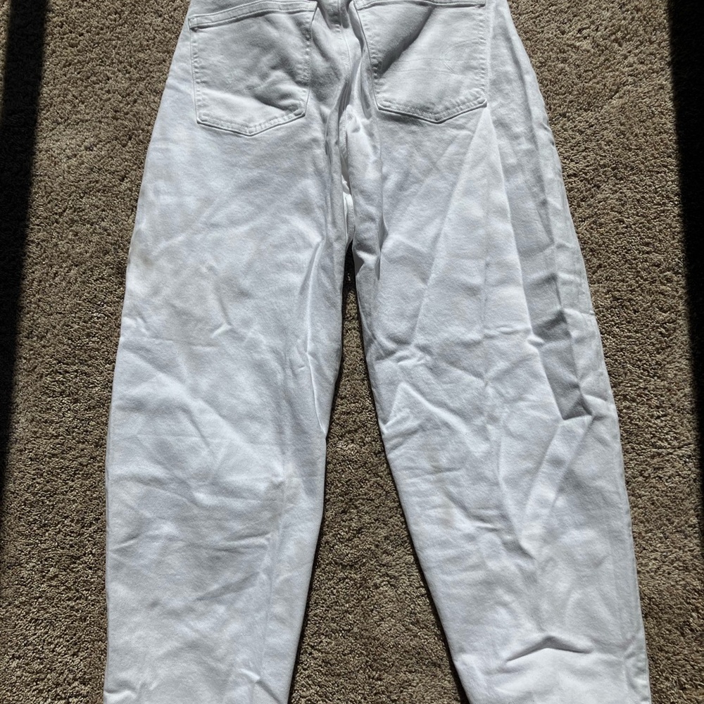 American Eagle white barrel jeans! - Picture 4 of 7